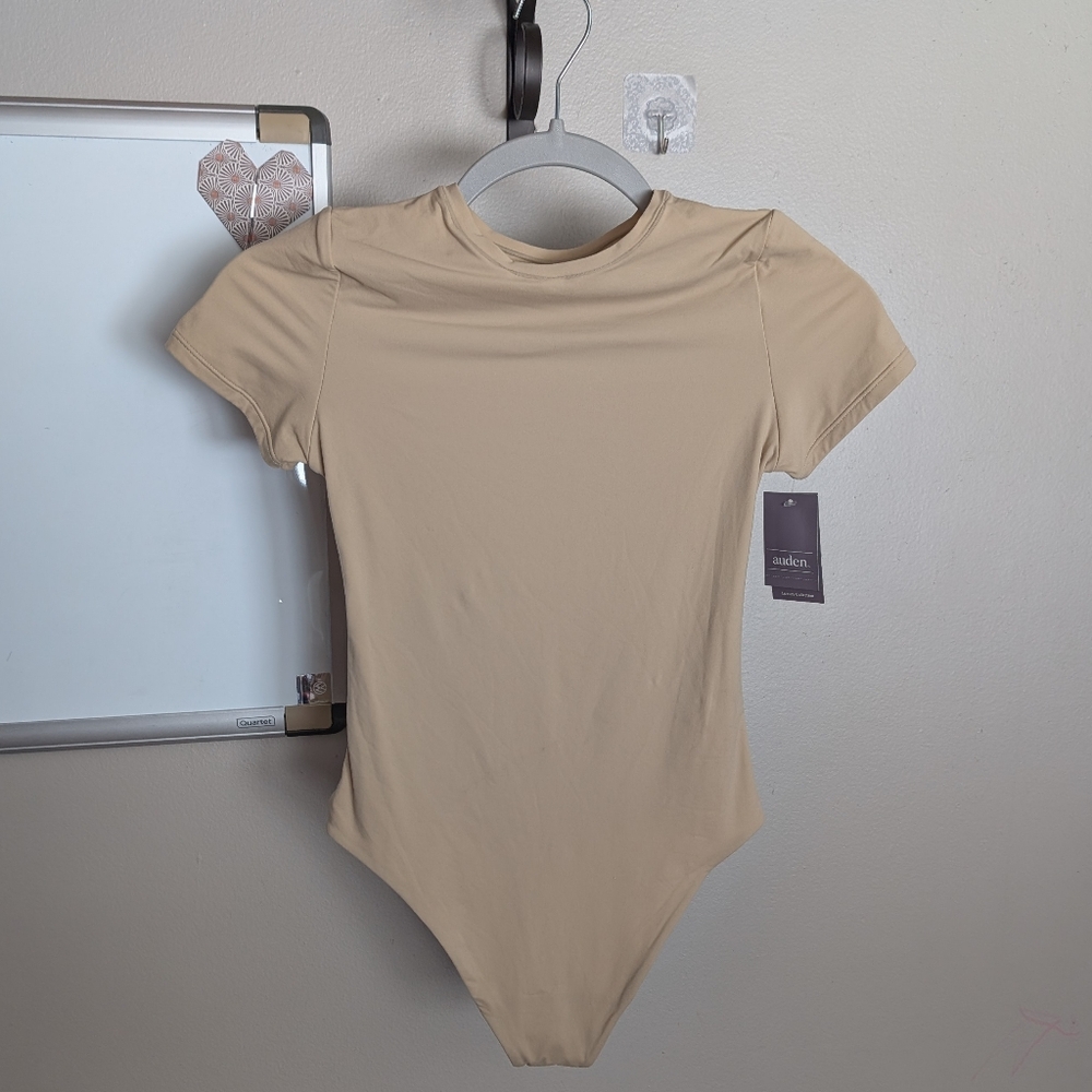 Xs NWT Clothing Bundle - Picture 3 of 6